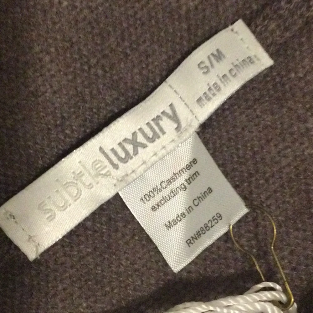 Subtle Luxury CASHMERE SHAWL VEST
$237 - Picture 12 of 15